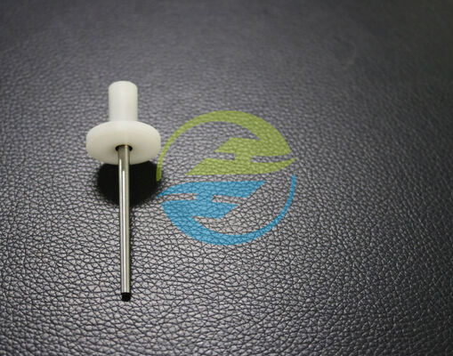 Dobra cena Biało-szary narzędzie do badania dostępności zawierające metalowe szpilki o długości 50±015 umożliwiające weryfikację dostępności i przestrzeganie norm w Internecie